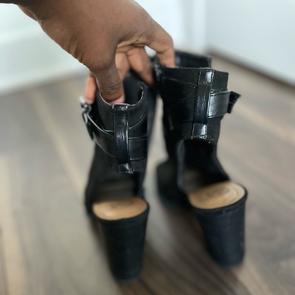 Boots sandal open toes and back for fall - Picture 7 of 9